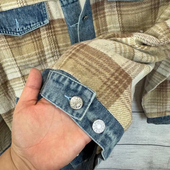 Impressions Plus Size Tan Plaid Denim Trim Fall Shacket Size 1X - Picture 7 of 9